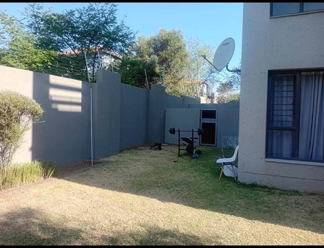 1 BEDROOM APARTMENT FOR SALE IN LONEHILL